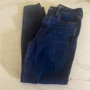 AMERICAN EAGLE SUPER HIGH RISE SKINNY JEANS